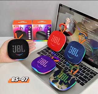 Caixa de som Bluetooth com rgb JBL