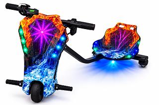 Triciclo elétrico infantil de 6,5 polegadas e 300W com luzes LED, Bluetooth, 3 velocidades e equipamentos de proteção (capacete, joelheiras e cotoveleiras)
